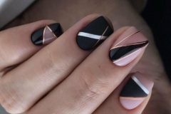 Красивый дизайн коротких ногтей